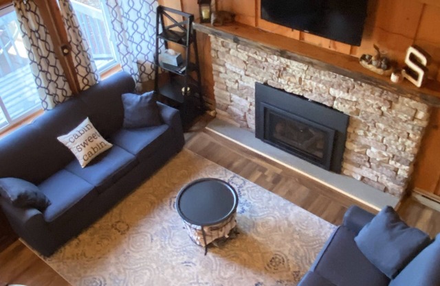 Cozy cabin - near lake and skiing