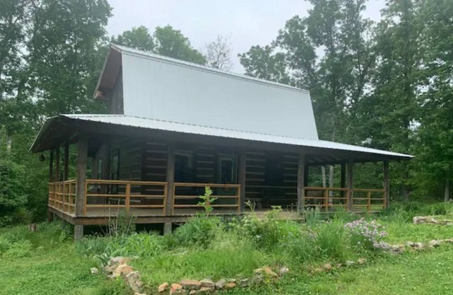 Cozy Cabin of the Ozarks