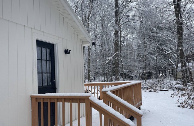 Cozy Casita in Pocono Mountains.