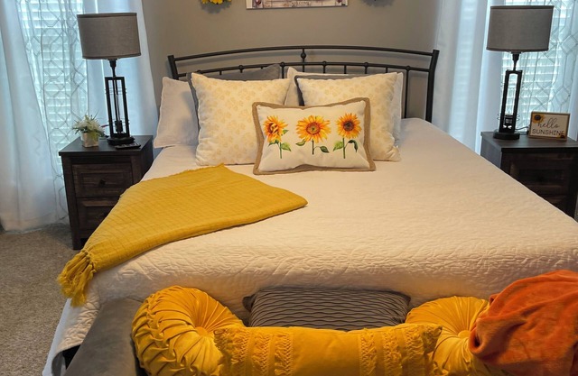 Cozy Cindy Jo - Minutes to Fort Campbell , Pet Friendly, ADA , Game Room