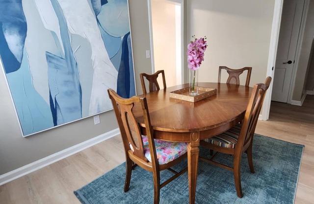 Cozy, comfy home in Columbus, GA. Close to Ft. Moore!