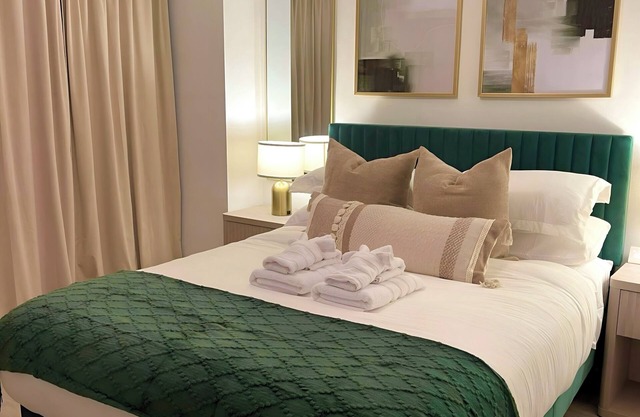 Cozy Condo in Arlington - Near Metro & Minutes from DC - Sleeps 4