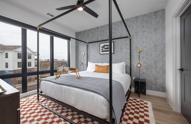 Cozy Corners and City Lights near Vanderbilt