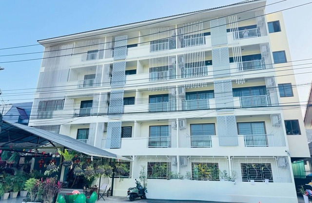 Cozy Deluxe Double | Style Meets Comfort