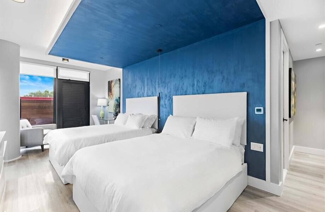 Cozy Double Queen Suite w/Kitchen | 4 mins away from Subway | Mott Haven