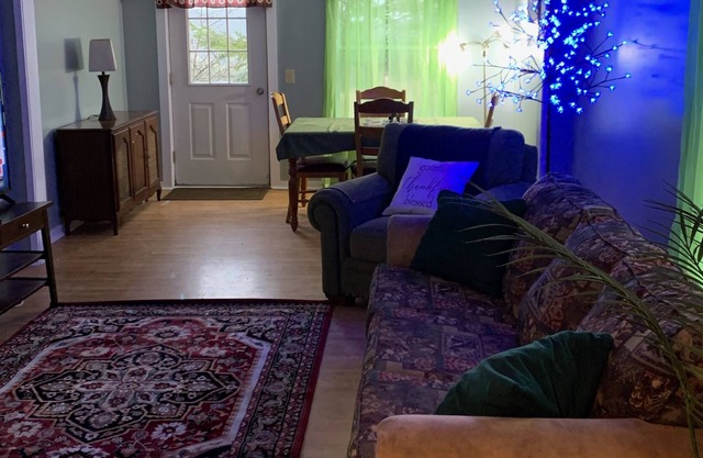 Cozy Hilly Hideaway Cabin near Petoskey, Boyne Falls, Harbor Springs