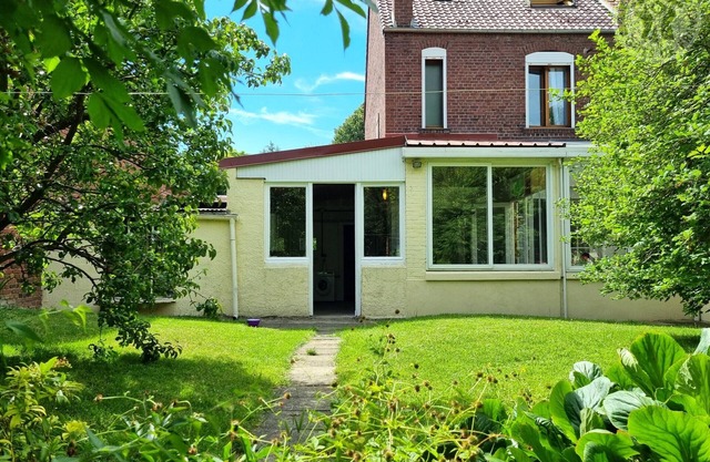 Cozy holiday home in Cambrai with private garden