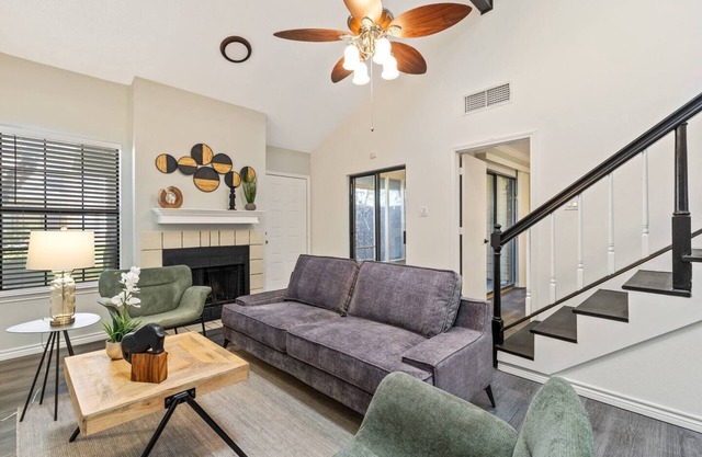 Cozy home 10 min from AT&T stadium