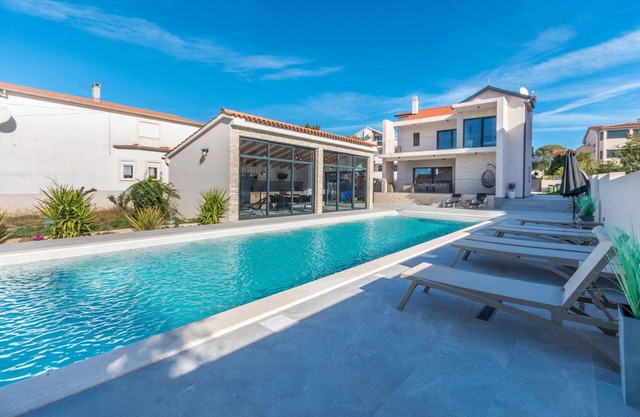 Cozy home in Biograd na Moru with sauna