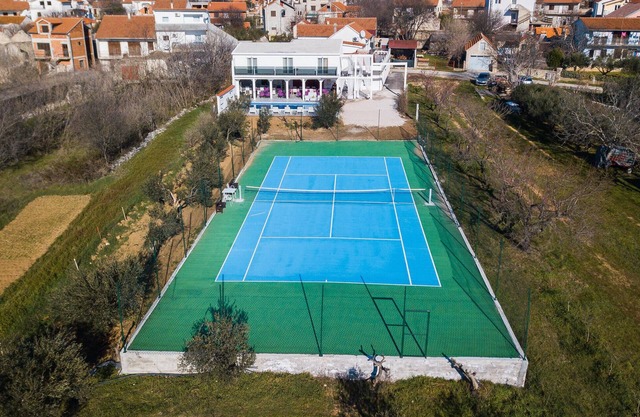 Cozy home in Cista Velika with WiFi