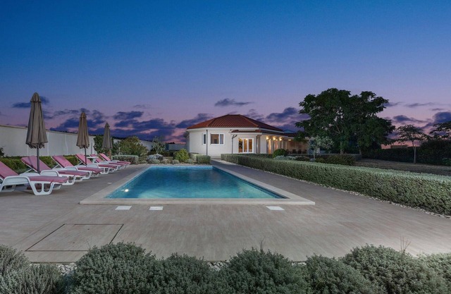 Cozy home in Debeljak with WiFi