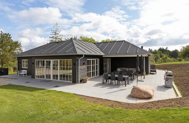 Cozy home in Ebeltoft with WiFi