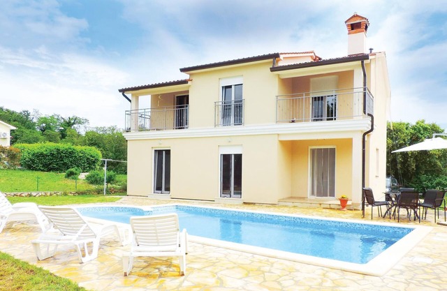 Cozy home in Labin with WiFi