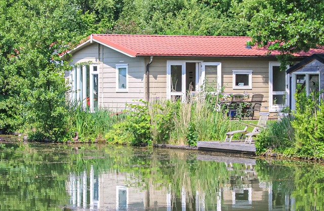 Cozy home in Oosterwolde with house sea view