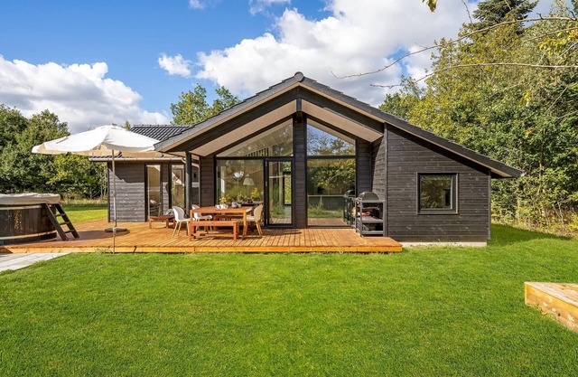 Cozy home in ørsted with sauna