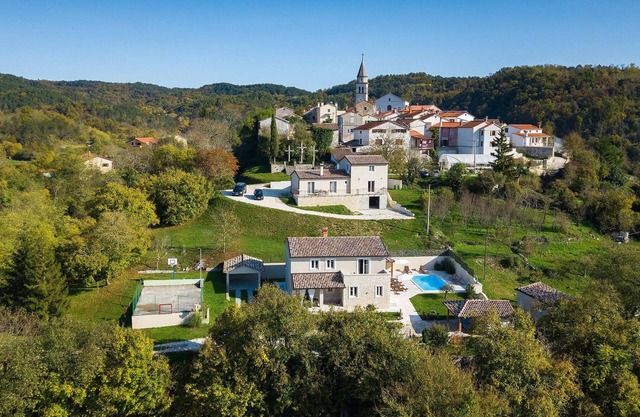 Cozy home in Pazin with WiFi