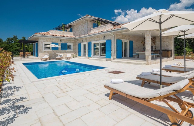 Cozy home in Pifari with WiFi