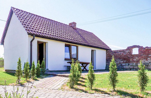 Cozy home in Postomino with WiFi