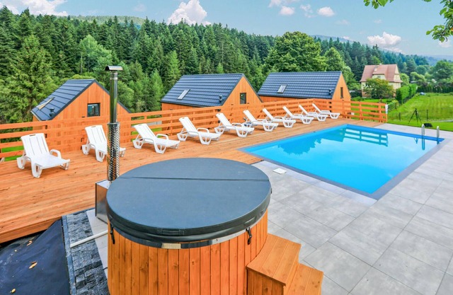 Cozy home in Slopnice with WiFi
