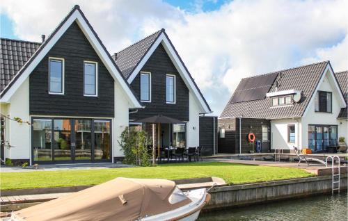Cozy Home In Stavoren With Wifi
