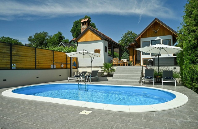 Cozy home in Vrtlinovec with sauna