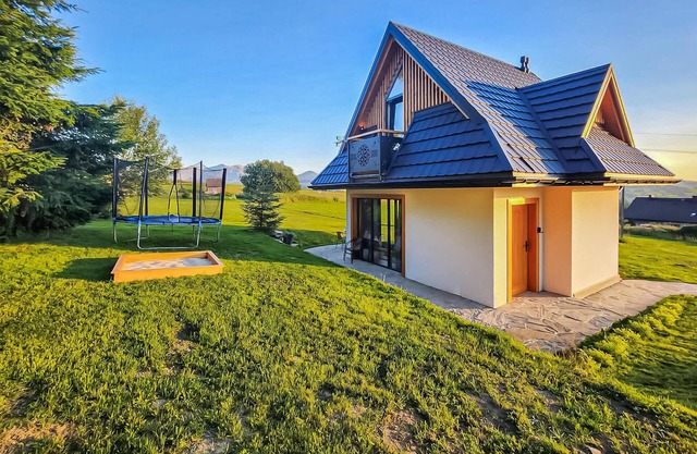 Cozy home in Zakopane with WiFi
