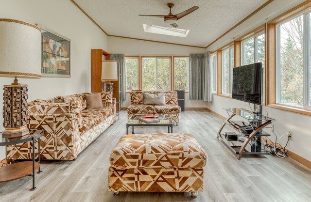 Cozy Home on 1.29 Acres with 2 Decks, WiFi, AC & Easy Access to the Outdoors!
