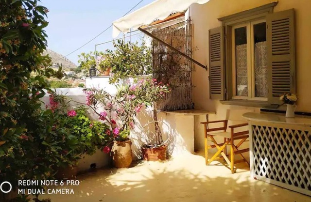 Cozy house in Kamini