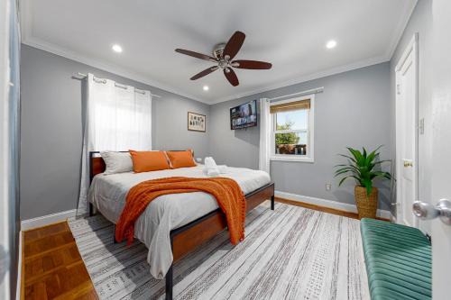 Cozy House, Pool Table and Parking, Mins to DC