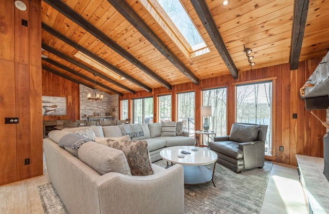 Cozy Lakefront Retreat w/Dock, Hot Tub & Fireplace