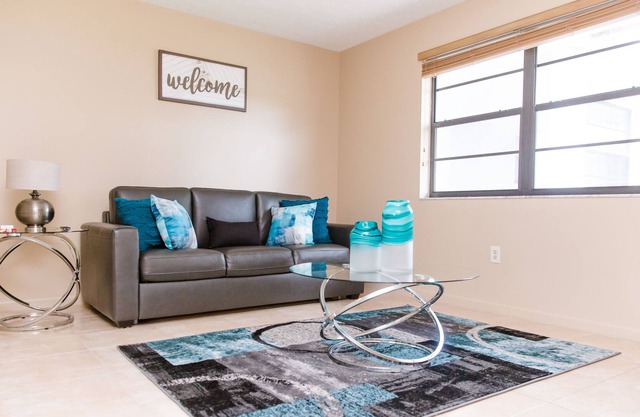 Cozy Miramar Home- Fully furnished