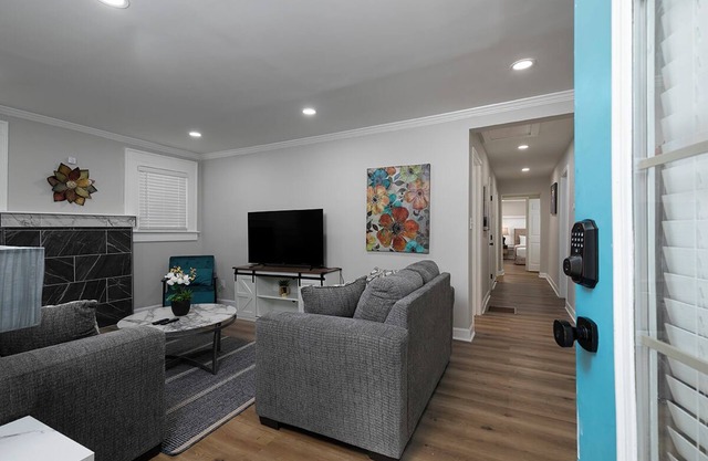 Cozy Modern Home in Atlanta