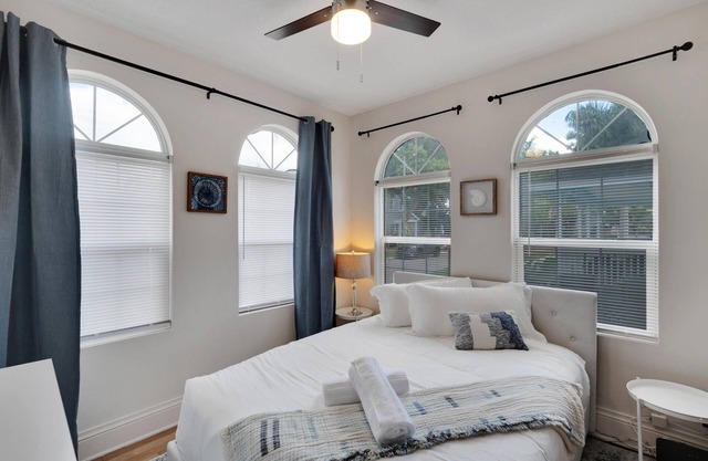 Cozy & Modern - Sunshine Hideaway - Private