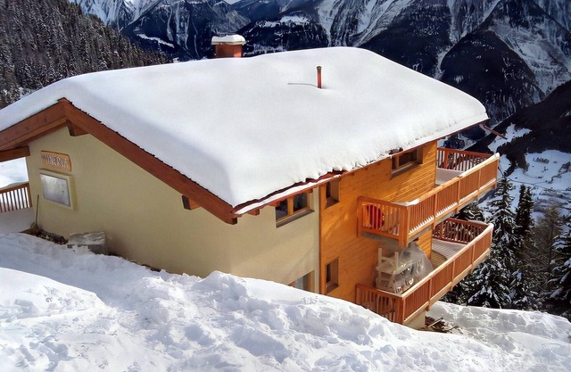 Cozy multi-family house in a sunny location on Bettmeralp, near the mountain sta