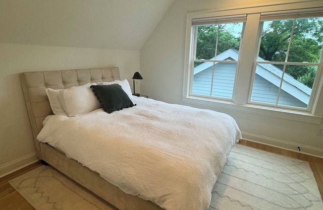 Cozy new 1-bedroom private apartment in best part of Nashville