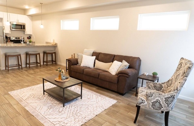 Cozy, Newly-Built Townhouse in La Grange- Amazing location!