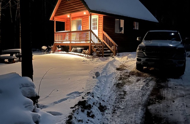 Cozy Northern MN Cabin with Porch!