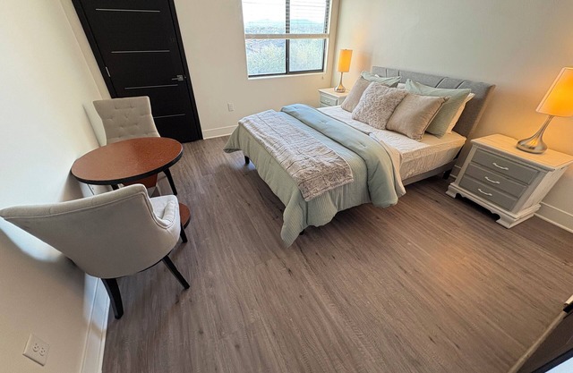 Cozy on-Suite with WiFi and fitness room in cool Henderson
