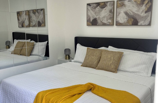 Cozy Private Entire Studio Suite Independent Guest Entrance