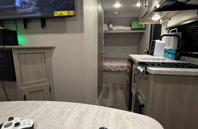 Cozy Retreat SuperHost Long Term