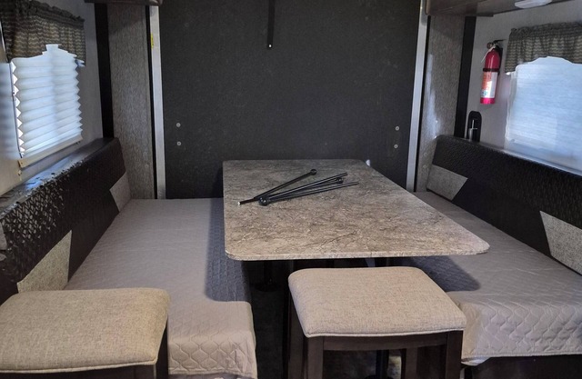 Cozy RV in Delightful Fort Walton Beach with AC