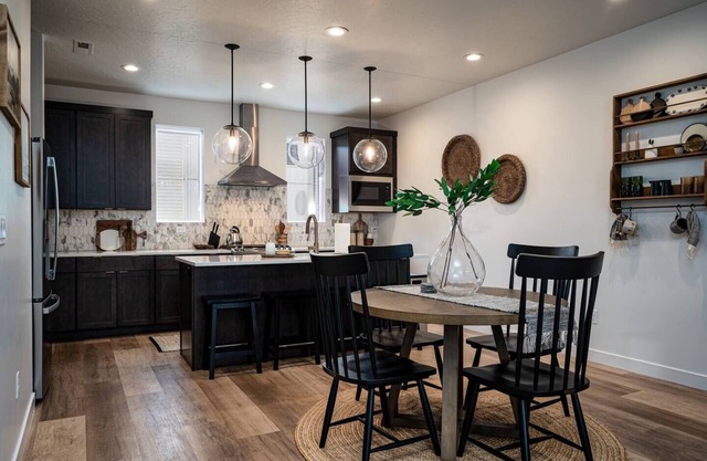 Cozy Ski Getaway Ro5940 |Pool |Pickleball |Hot Tub