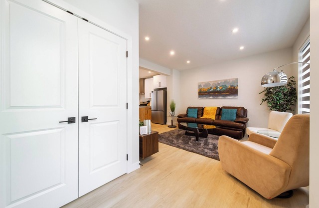 Cozy Spacious Retreat 4 Beds 3.5 Bath Whole House