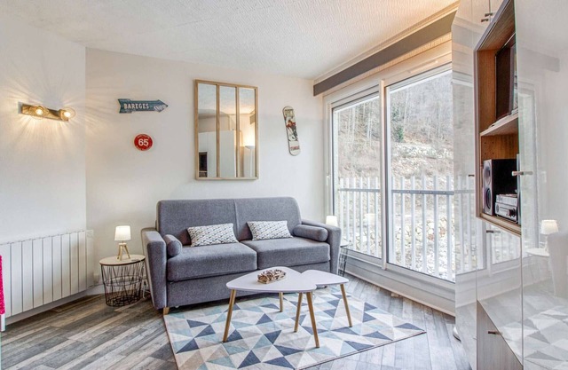 Cozy studio for 4 with kitchenette and dishwasher in Barèges