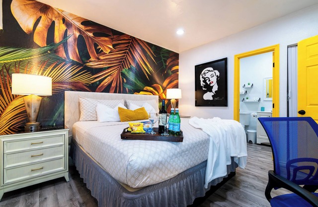 Cozy Studio In Las Vegas, King Bed Near Freemont Street.