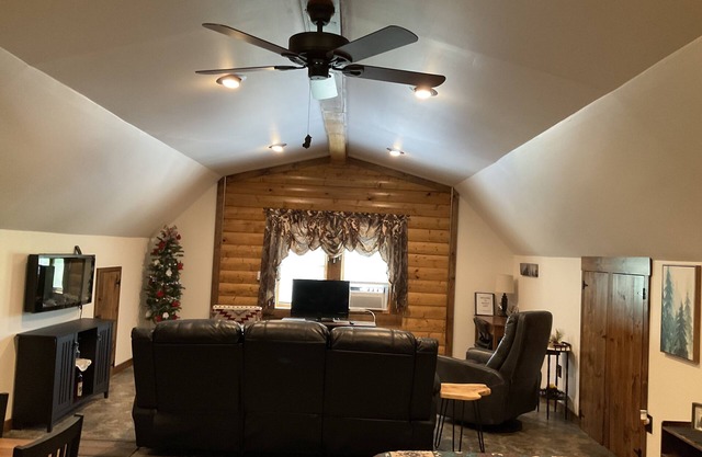 Cozy Studio with Unique Charm in Private Setting