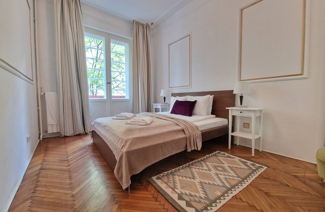Cozy three bedroom apartment just few steps from St Sava temple,