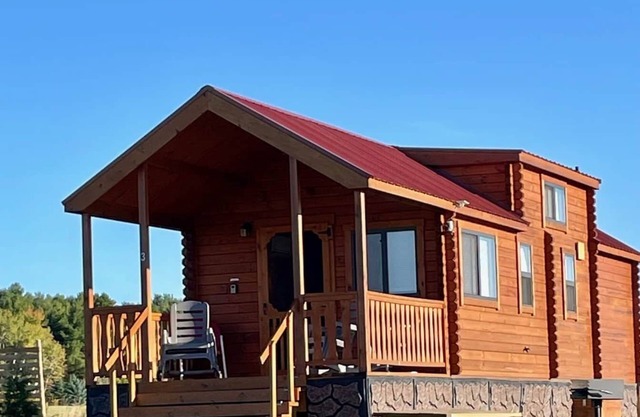 Cozy Wine Cabin escape with Breathtaking Views 1