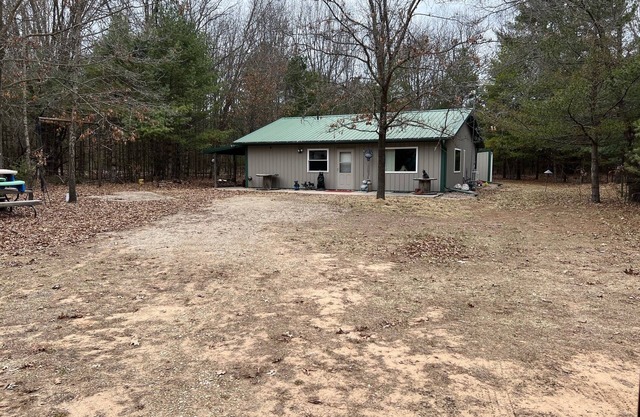 Cozy Woodland Cabin Retreat in Fremont, WI