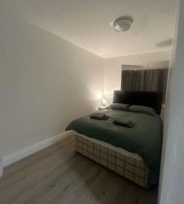 CR0 Purley Way Serviced Accommodation